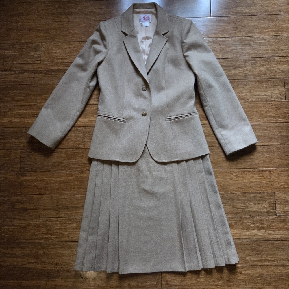 Vintage Mister Leonard Camel Wool Blazer & Pleated Skirt Suit Set – Size 10 Tags